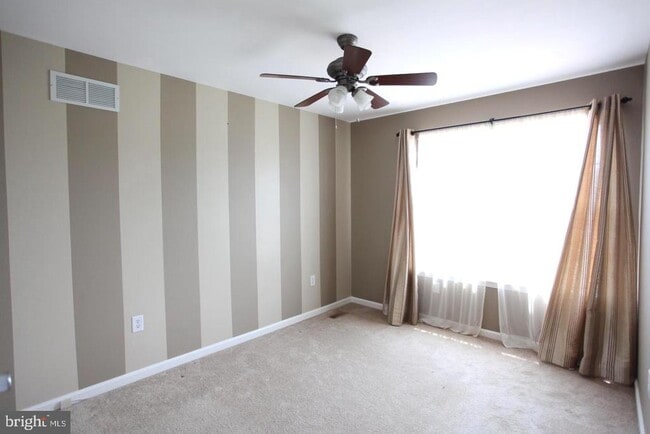 Building Photo - 29 Wicklow Rd