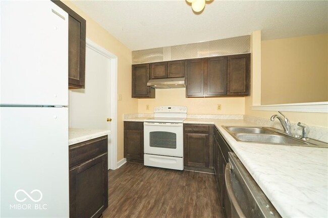 Building Photo - 12772 Crescent Dr
