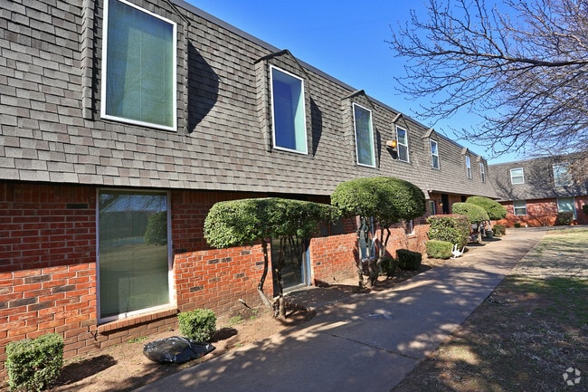 Building Photo - Barkley Townhouse Apartments