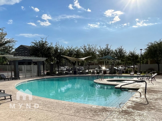 Building Photo - 2401 E Rio Salado Pkwy