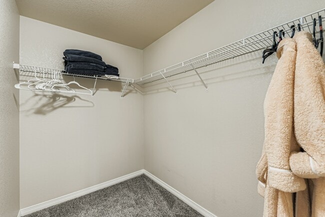 Building Photo - 9779 Lima Cir