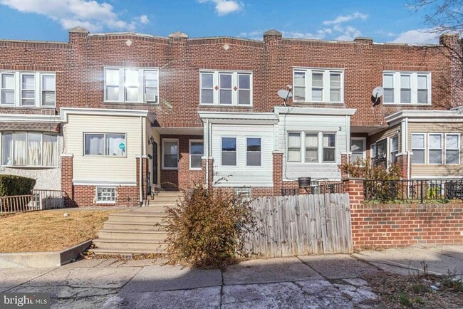 Building Photo - 1929 W Sparks St