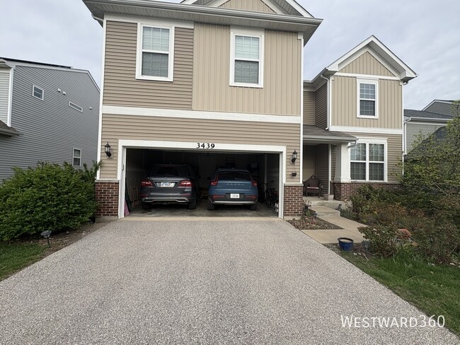 Building Photo - 3439 Birch Ln