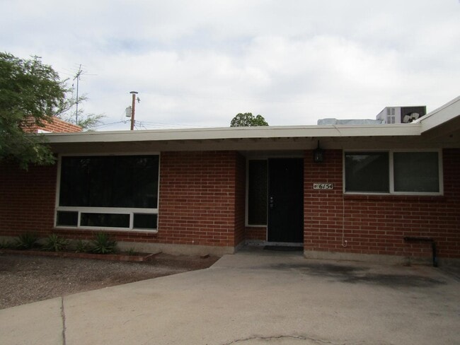 Building Photo - 6154 E Adobe Pl