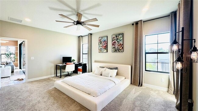 Building Photo - 12661 Oak Hill Way