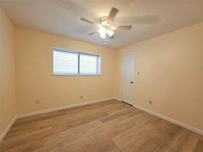Building Photo - 618 S Frazier St