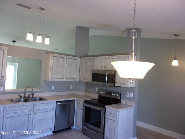 Building Photo - 6895 Grissom Pkwy