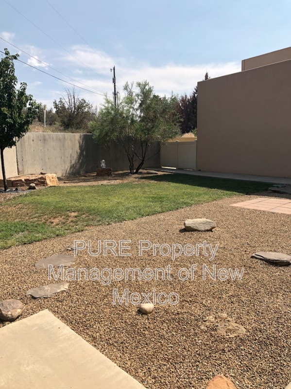 Building Photo - 3900 205 N Butler Ave