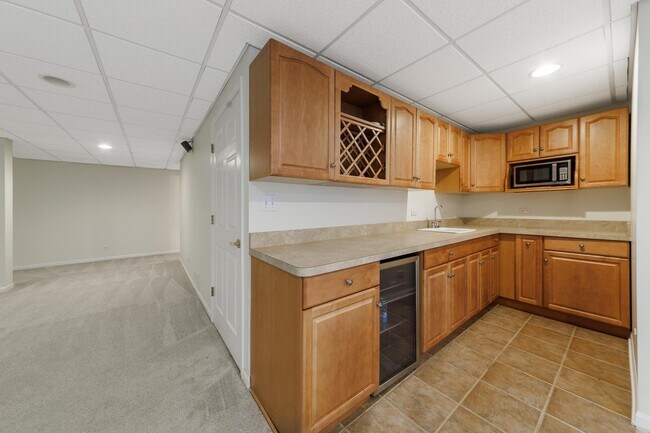 Building Photo - 1106 Portsmouth Cir