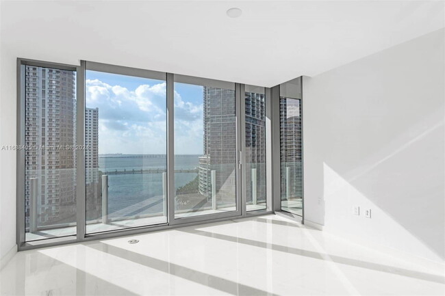 Building Photo - 300 Biscayne Blvd