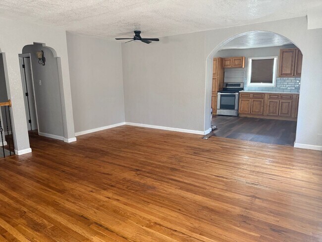Building Photo - 3 BR/2BA | Newly Renovated Single Family Home | Great backyard | In Denver!