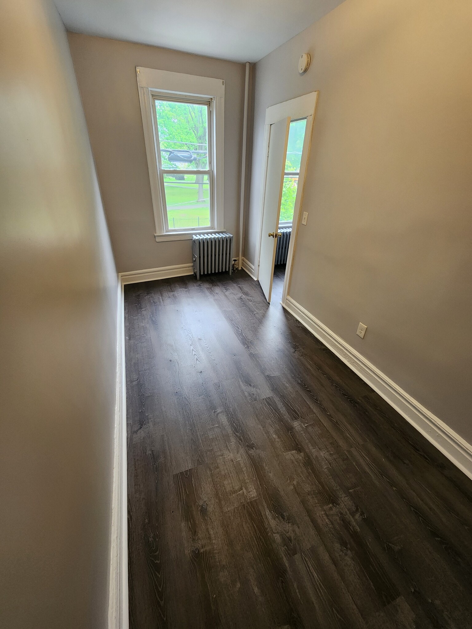 Building Photo - 7 Woodland Ave