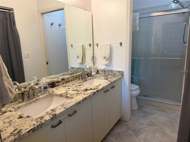 Building Photo - 880 Bird Bay Dr W