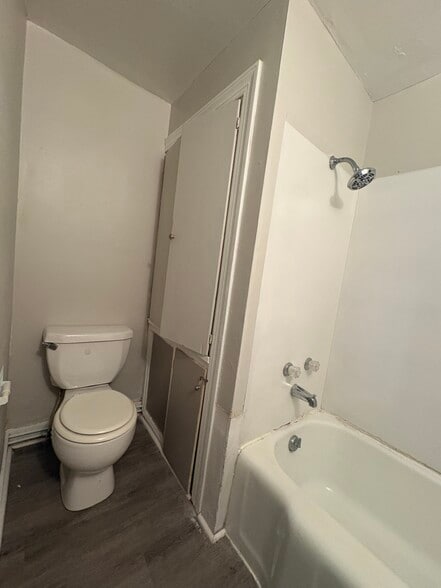 Building Photo - 50 Rowland Ave