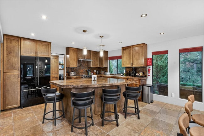 Building Photo - 107 Rufous Ln