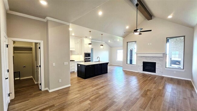 Building Photo - 10401 SW 55th St
