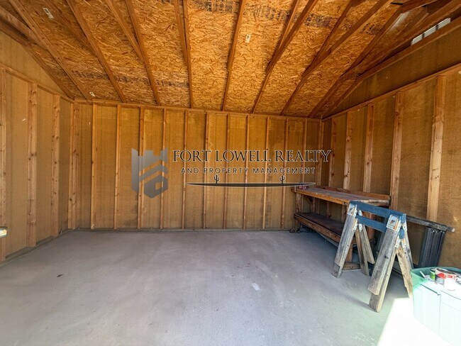 Building Photo - Welcome to this charming 2-bedroom, 1-bathroom + Den!