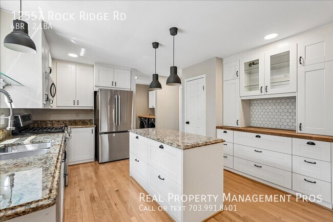 Building Photo - 12557 Rock Ridge Rd