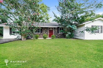 Building Photo - Charming 4-Bedroom Augusta Home
