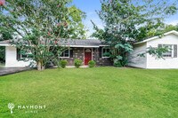 Building Photo - 2926 Panhandle Cir