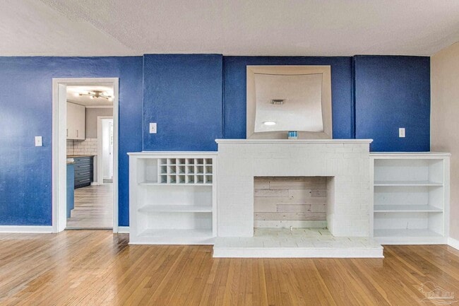 Building Photo - 2033 E Bobe St