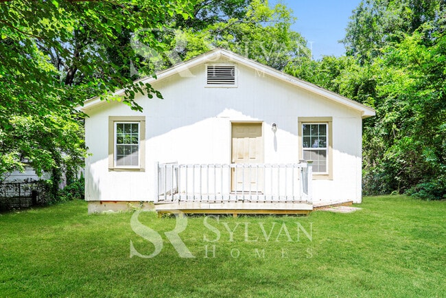 Building Photo - The Lifestyle You Deserve.