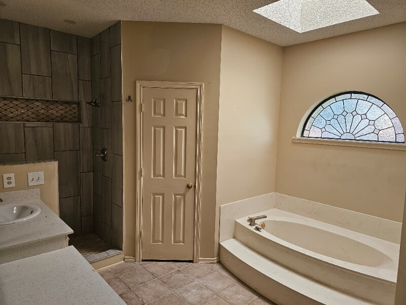 Building Photo - 2712 Powderhorn Dr