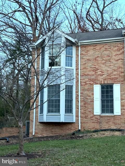 Building Photo - 510 Fairfax Ln