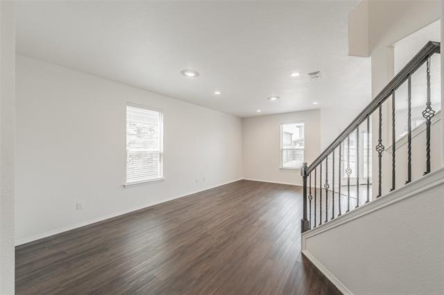 Building Photo - 6268 Topsail Dr