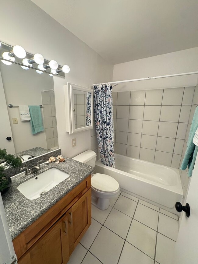 Building Photo - 1848 Kahakai Dr