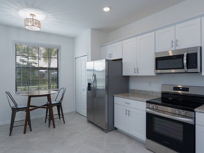 Building Photo - 3 Bedrooms | 2 Bathrooms | 2-Car Garage | Biscayne Landing – Gated Community