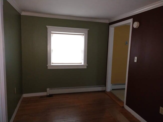 Building Photo - 58 Burnham St