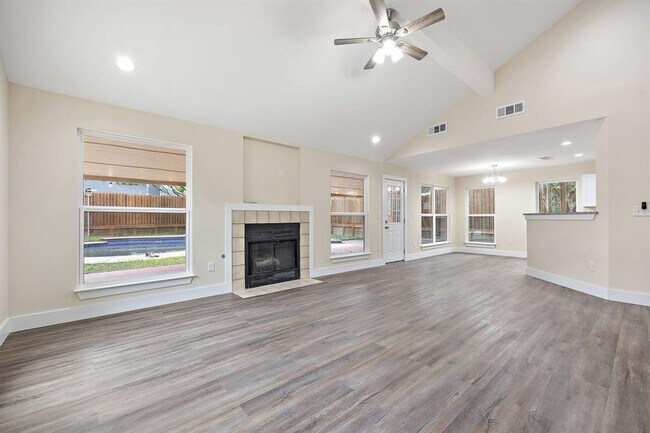 Building Photo - 507 Deercreek Ln
