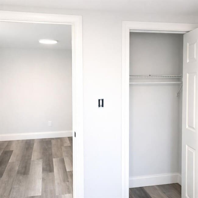 Building Photo - 15 Rock St