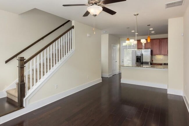 Building Photo - 2189 Old Georgian Terrace