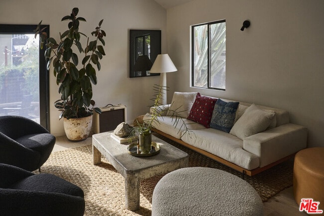 Building Photo - 5918 Monte Vista St