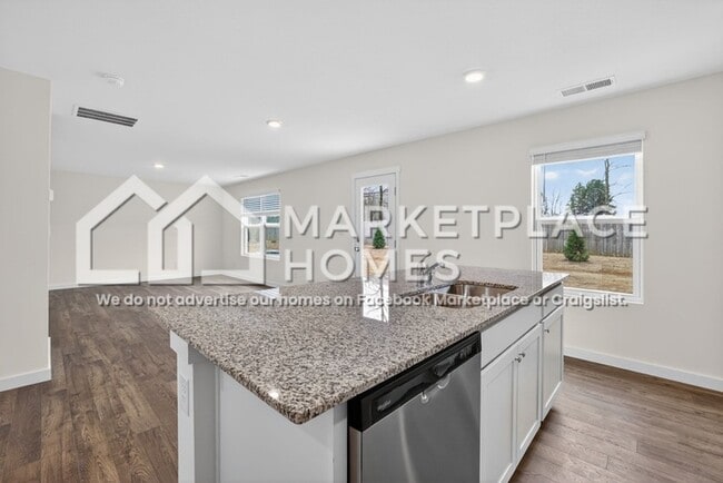 Building Photo - 4006 Wendell Rd NE