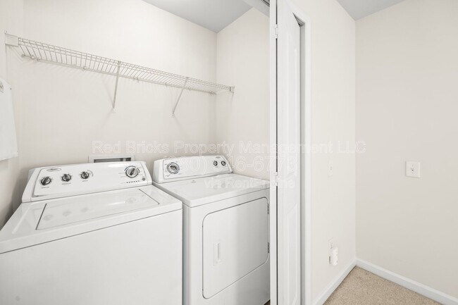 Building Photo - 8911 Kirkley View Ct