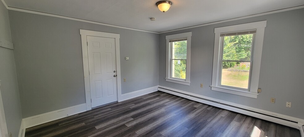 Front Living Room - 125 Laurel St