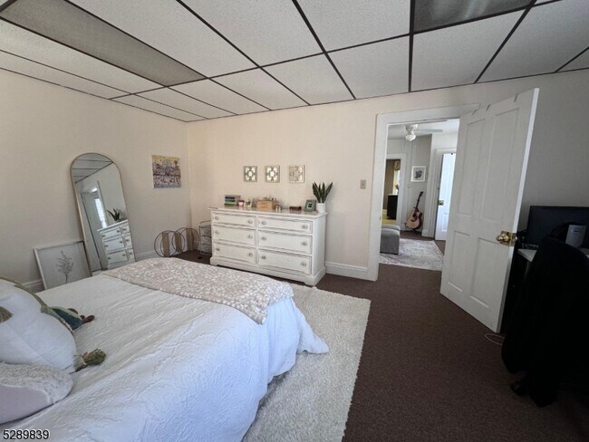 Building Photo - 14 Cottage Pl