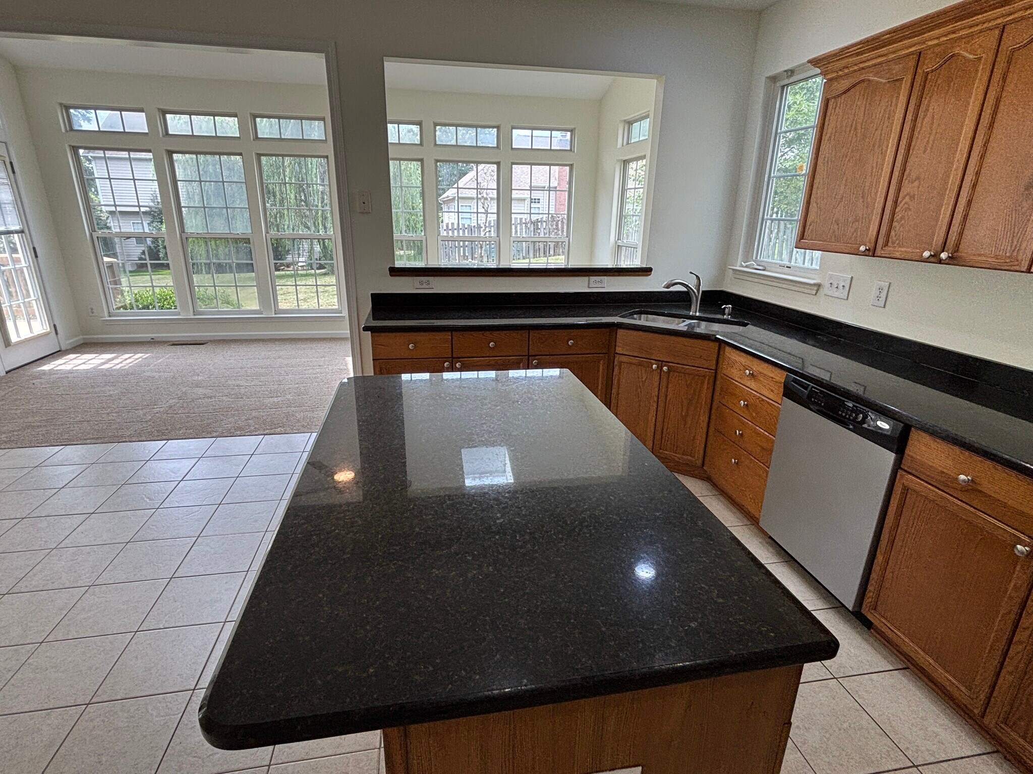 Building Photo - 15938 Wayland Dr