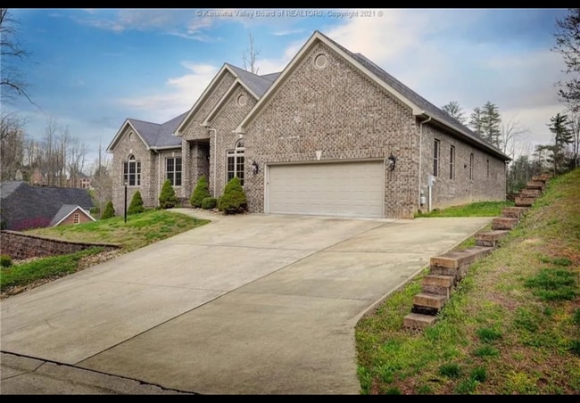 Building Photo - 152 Crestridge Dr