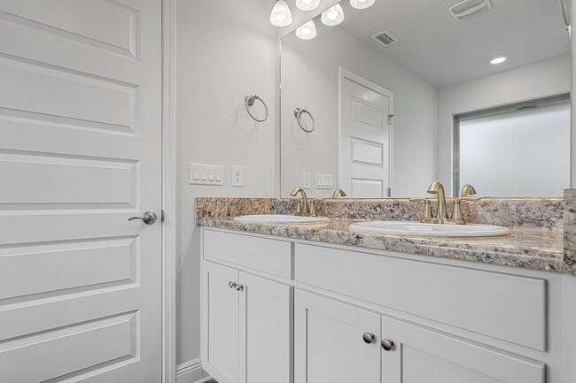 Building Photo - 103 Ridgeway Cir