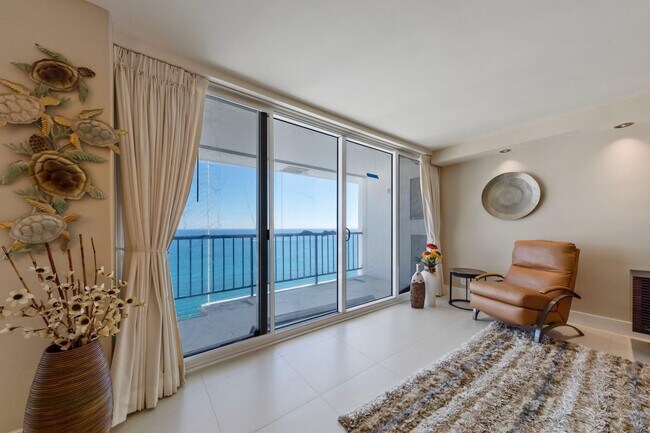Building Photo - 4280 Galt Ocean Dr