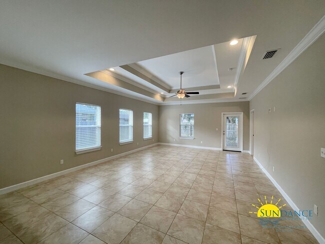 Building Photo - Pristine 3 Bedroom Home in Mary Esther!