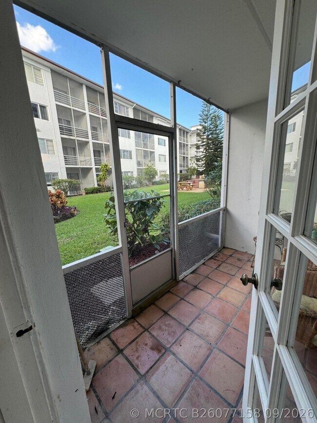 Building Photo - 4500 N Flagler Dr