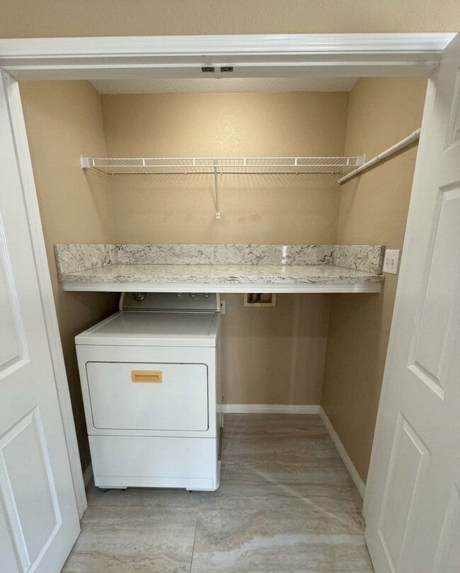 Building Photo - 3047 Watermount St