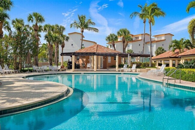 Building Photo - 1645 Pinellas Bayway S
