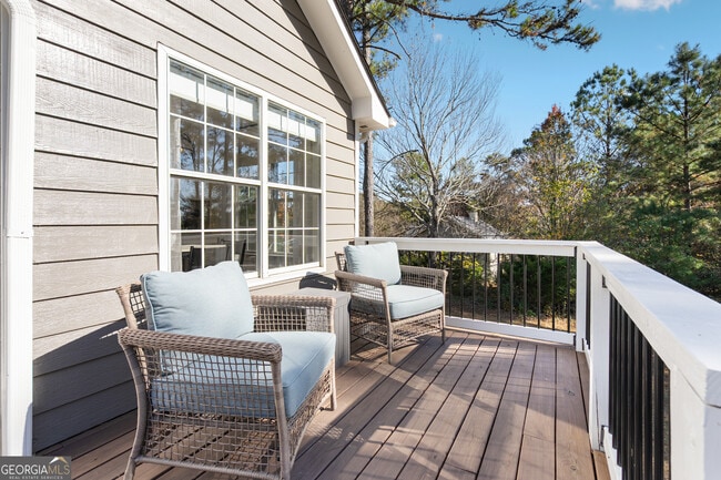 Building Photo - 17 N Wesley Ridge