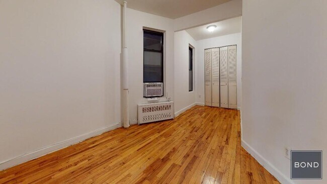 Building Photo - 309 E 90th St